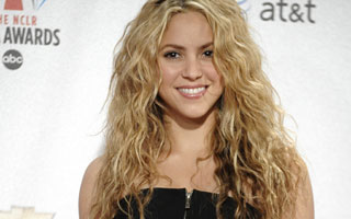 Shakira, pelo, ondulado