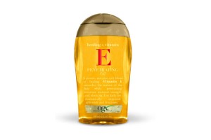 Este aceite de Vitamina E ayuda a alisar la capa externa del cabello, fusionando las puntas abiertas.