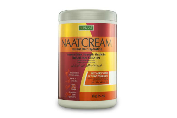 NaatCream Brazilian Keratin está hecha a base de queratina vegetal extraída de la soya, maíz y de proteínas de trigo,la que regenera y fortalece la fibra del cabello.