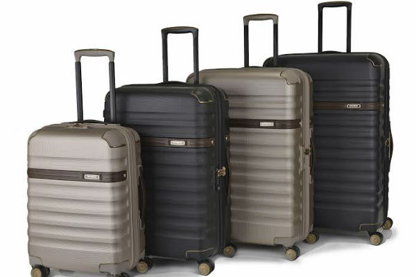 Con estas maletas puedes invitarlo a un destino para dos. Son de SAMSONITE.