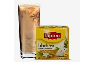 Momento dulce: 2 bolsitas Pyramids Black Tea Vainilla Caramel, 60 cc de Bailey’s, 1 cucharada de helado de vainilla y hielo. Gentileza Lipton tea.