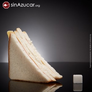 Un sándwich mixto marca Ñaming (130g) tiene 4,3g de azúcares, equivalente a 1 terrón.