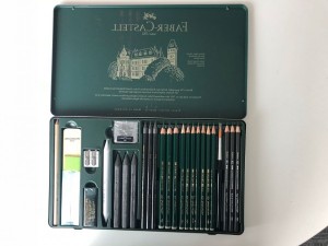 Esta caja de lápices de Faber Castell es perfecta para el papá artista.