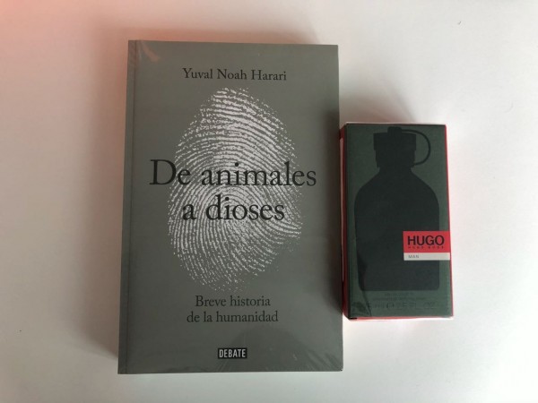 Un buen libro y  un perfume Hugo Boss, ambos de Linio.cl,  sorprenderá a tu progenitor.